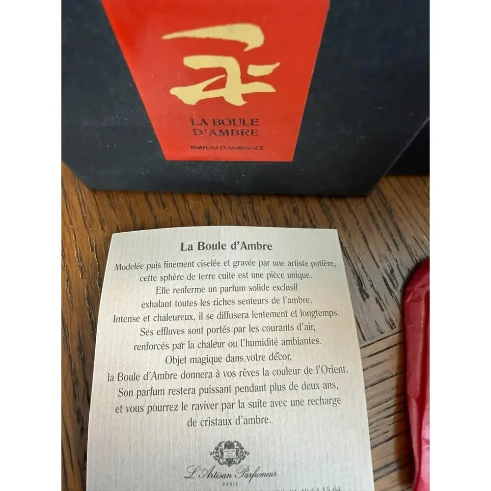 Elegant and rare L'Artisan Parfumeur La Boule d'Ambre (Amber Ball) diffuser.